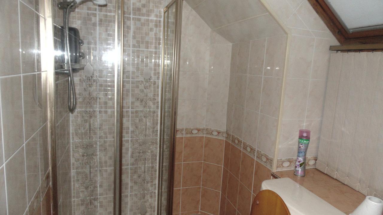 Westmore Bed & Breakfast Олнесс Екстер'єр фото