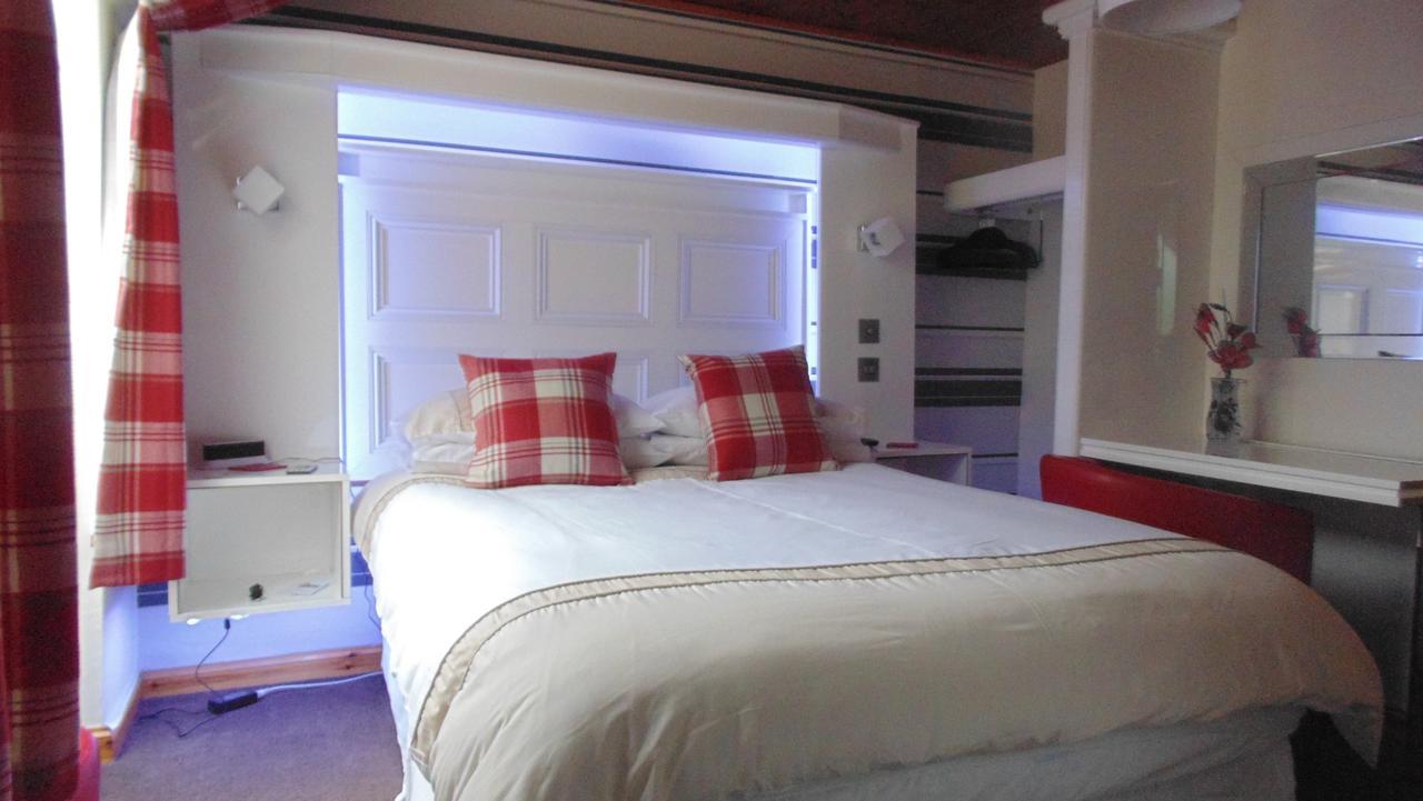 Westmore Bed & Breakfast Олнесс Екстер'єр фото