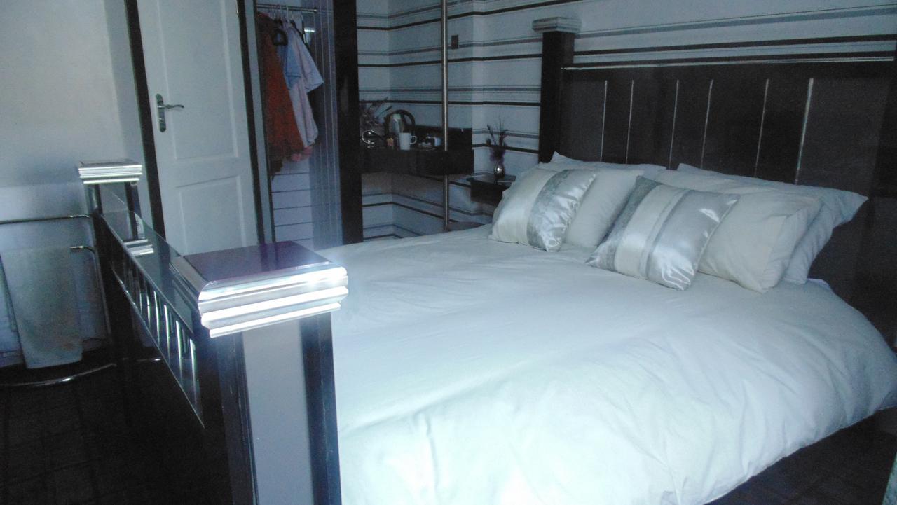 Westmore Bed & Breakfast Олнесс Екстер'єр фото
